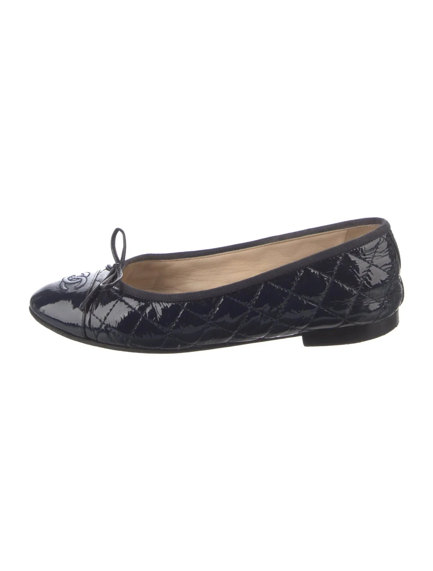 CHANEL QUILTED PATENT LEATHER CC CAP TOE BALLET FLATS