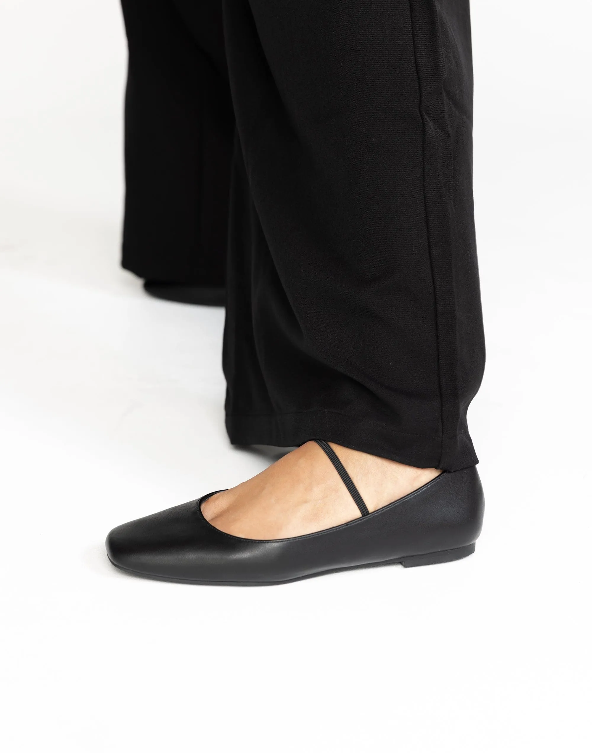 Finnick Ballet Flats (Black) - By Billini